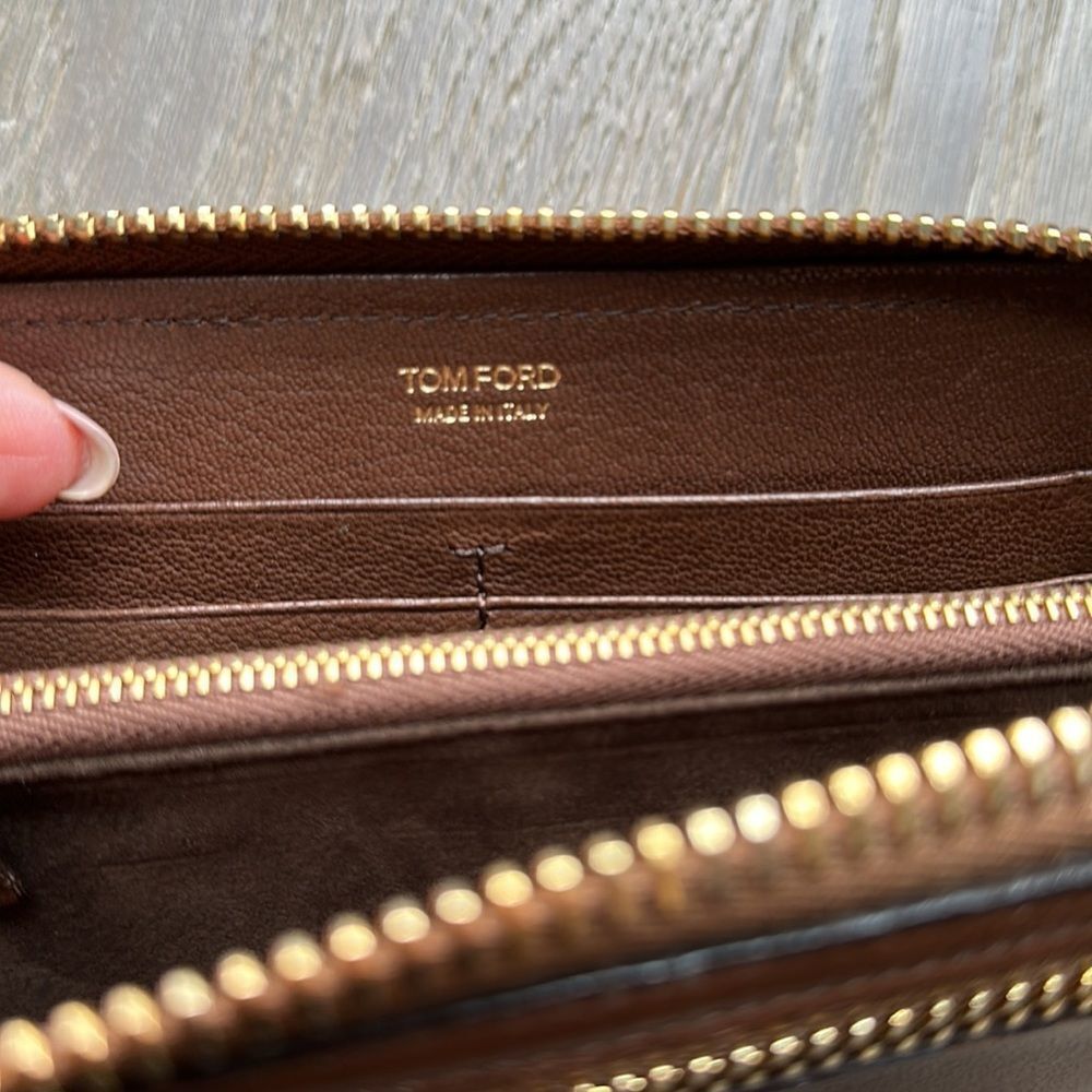 Rare TOM FORD Cognac Leather Zip Around Wallet - Picture 6 of 11